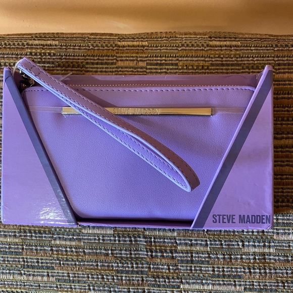 NWT-Steve Madden Purple‎ Women's Clutch - Picture 1 of 4